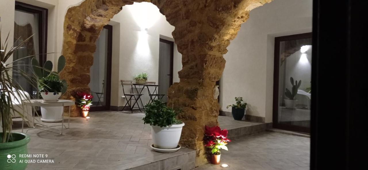 فندق Cortile Baronello أغريجنتو المظهر الخارجي الصورة